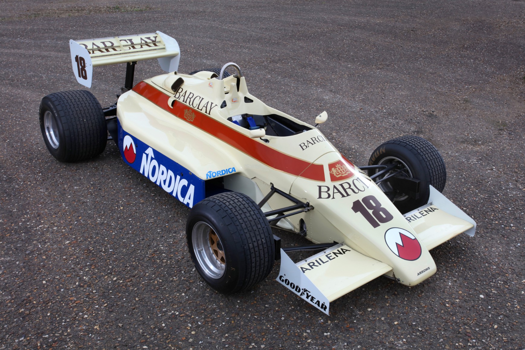 Amazon | 1/43 アロウズ A6 A.ジョーンズ ロングビーチGP 1983